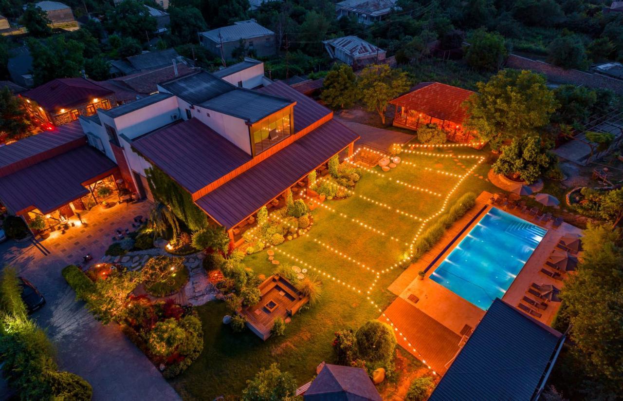 Giuaani Winery Hotel Manavi Bagian luar foto
