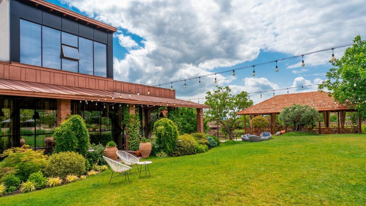 Giuaani Winery Hotel Manavi Bagian luar foto