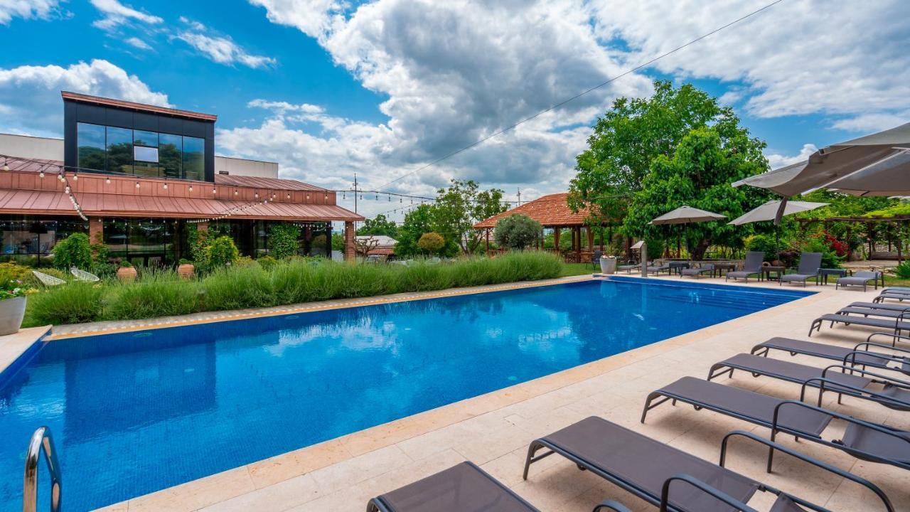 Giuaani Winery Hotel Manavi Bagian luar foto