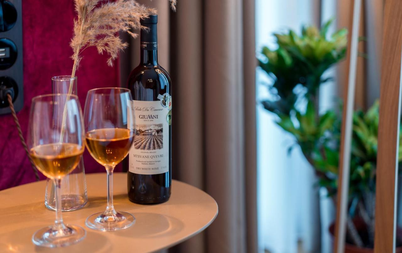 Giuaani Winery Hotel Manavi Bagian luar foto