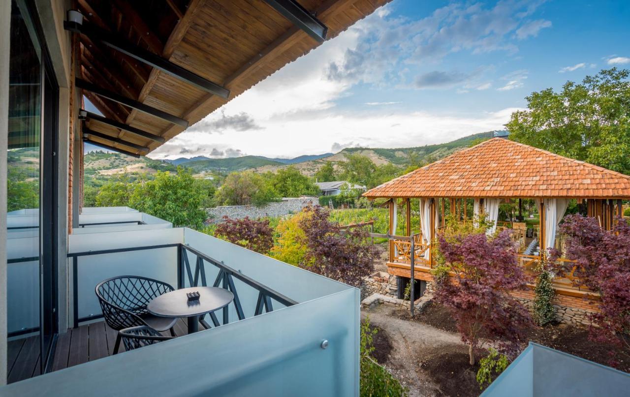 Giuaani Winery Hotel Manavi Bagian luar foto