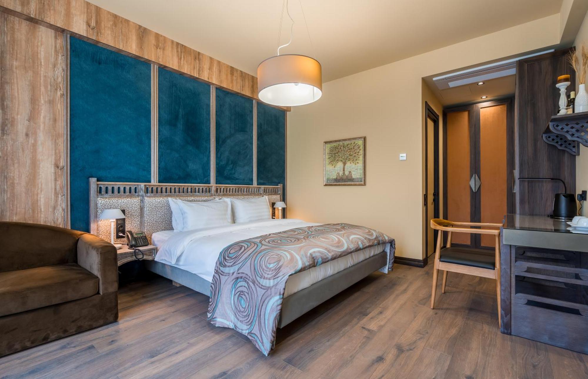 Giuaani Winery Hotel Manavi Bagian luar foto